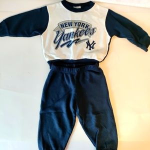 Vintage 1990s Boys 2t New York Yankees Sweat Suit